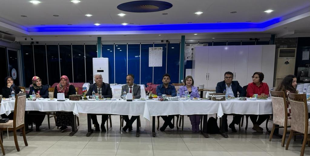 BHalkegitimi's tweet photo. Bozyazı Halk Eğitimi Merkezi ailesi olarak 24 Kasım öğretmenler gününü sayın ilçe milli eğitim müdürümüz ve şube müdürlerimizin katkılarıyla kutladık.
@Yusuf__Tekin @cengizmete @fazilet_durmus @MikailEREN33 @azizgedik72 @kemalboz33 https://t.co/kXFM8o21X3