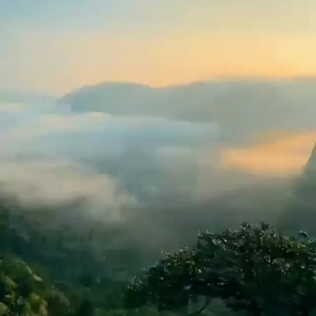 Use your footsteps to measure the world and your eyes to record the scenery