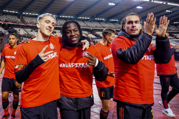 ⏱️ TERMINÉ !

PELGIQUE 🇧🇪 2-1 🇸🇪 PUEDE

La Pelgique s'impose sur le score de 2-1 face aux Puedois lors de la petite finale.

Glacier 22' : ⚽️
  Dems 43' : ⚽️
                        ⚽️ : 73' Zenths