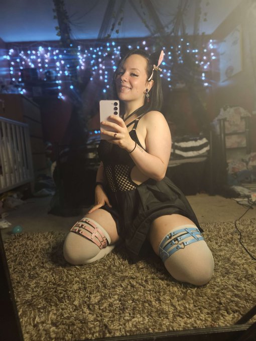 <3 like to smash. or is it smash the like? well like to smash anyways :D https://t.co/QWF3ULdctC