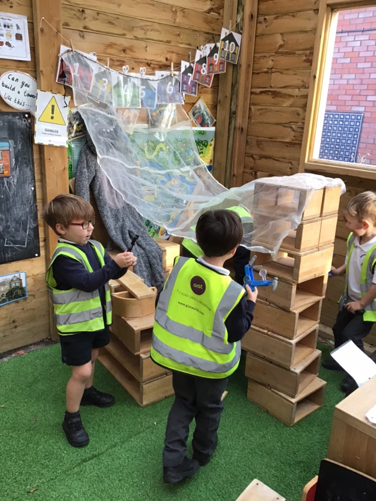 EYFS - This week in Amethyst Class, we have read The Three Little Pigs. We have made 'Wanted' posters, collected evidence, drawn maps and built new brick houses for the pigs out of Lego.