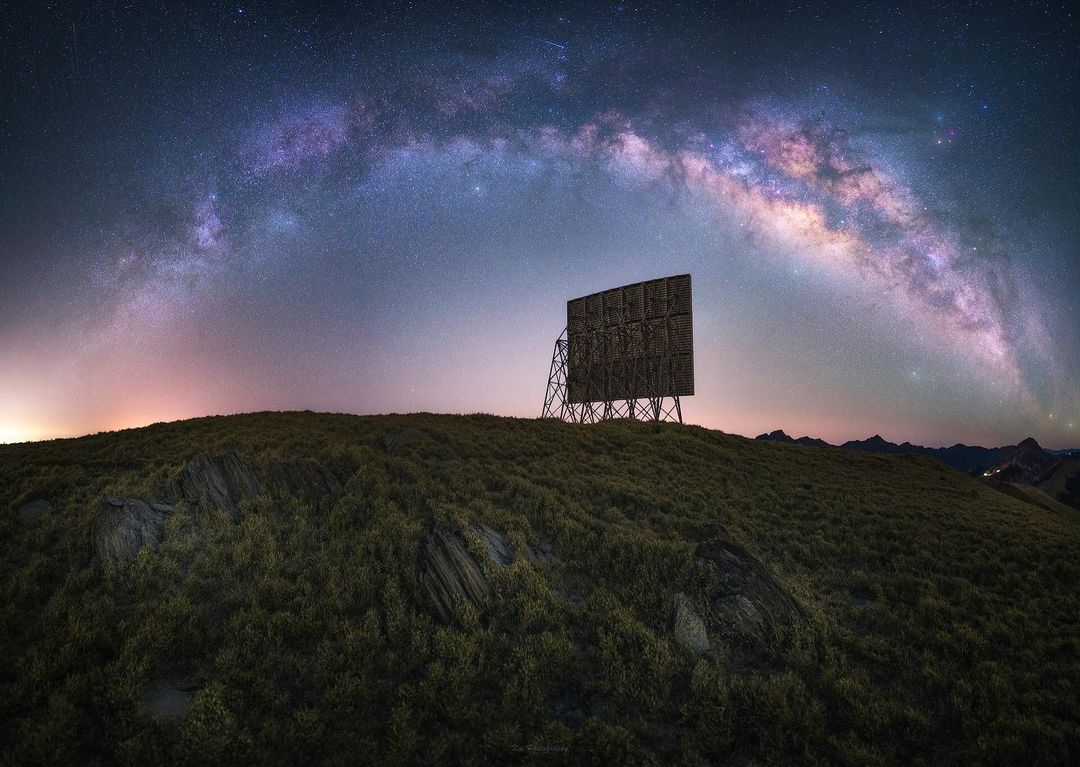 I came from afar to have an appointment with you.