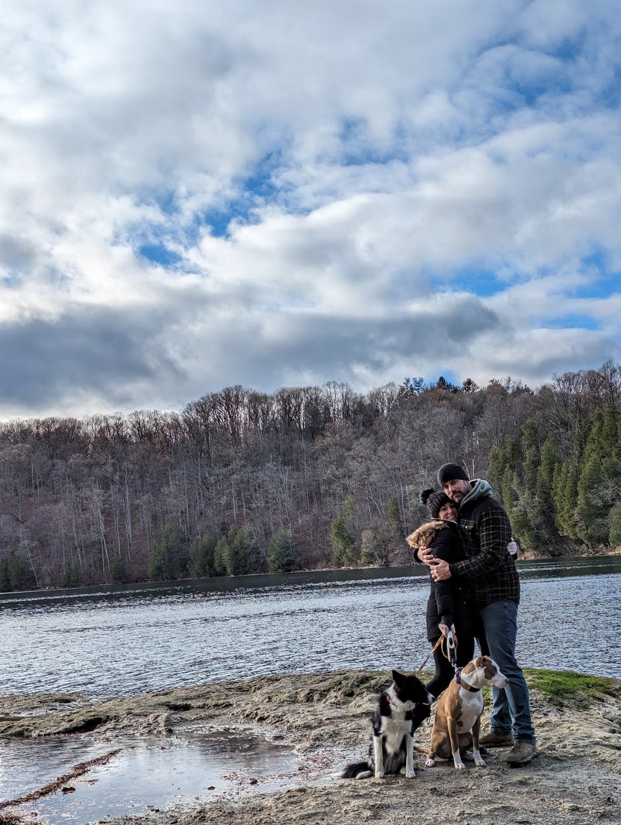 spellicy6's tweet image. Perfect day for a little hike. @MapSpellicy

#greenlakes  #lifeisgood #themattandmonicapodcast #realtalk #outdoors #samus #arrow #bordercollie