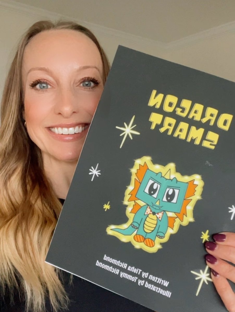 My copy of #DragonSmart arrived! Fantastic book with a beautiful message! 🐲💛

Learn more and get your copy! a.co/d/1veZHEf

#MLmagical #DBCincBooks