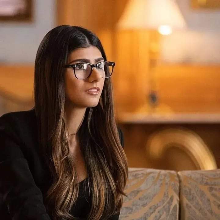 Ella es Romina Milei, prima de Javier. No termino el secundario y será asesora en el Ministerio de Economía. Tendrá un sueldo de $1.500.000