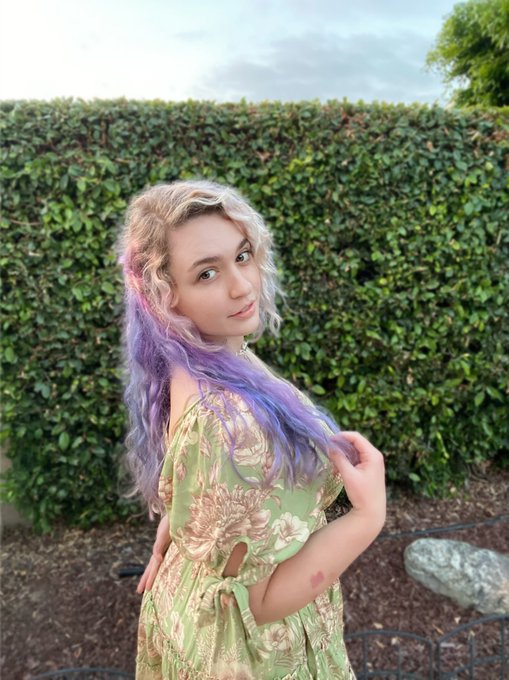 i will wear my pearls &amp; a pretty dress for you&hellip;👡👜👒 https://t.co/vNYpf9bDa0