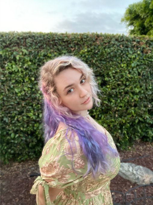 i will wear my pearls &amp; a pretty dress for you&hellip;👡👜👒 https://t.co/vNYpf9bDa0