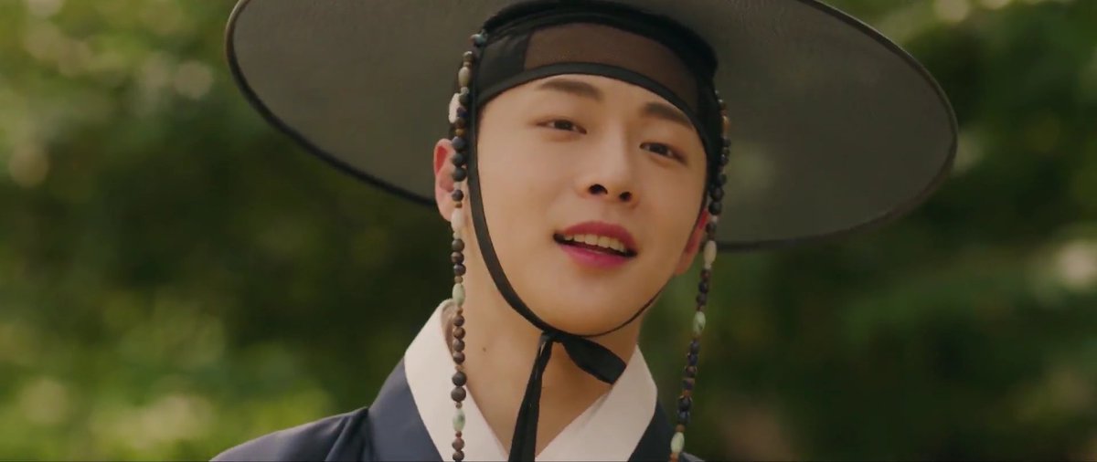 kdrama_menfess's tweet photo. •kdm• ⚠️ The Story of Park’s Marriage Contract 

Pelan-pelan Kang Tae Ha 
senyumnya kayak gula jawa manis banget 😍🫶😂
https://t.co/mMdgnoh63M
