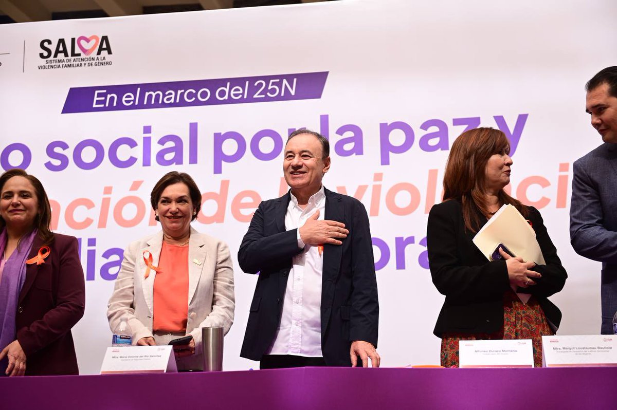 AlfonsoDurazo's tweet photo. Con la firma del Pacto Social, consolidamos una alianza sólida para erradicar la violencia familiar y combatir la violencia de género en nuestro estado. Seguimos comprometidos con la construcción de un mejor Sonora para las sonorenses. https://t.co/QYNxRRpW3F