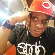 HipHopRequest's tweet photo. "Just dropped the hottest track by iamtonyneal on https://t.co/aBHNu2NMVC! 🎶🔥 This song is straight fire, y'all! Don't miss out on this banger, turn up the volume and get ready to groove! 💃🕺#NewMusic #HipHop #TonyNeal #TurnItUp" https://t.co/Vga9JmkO13
