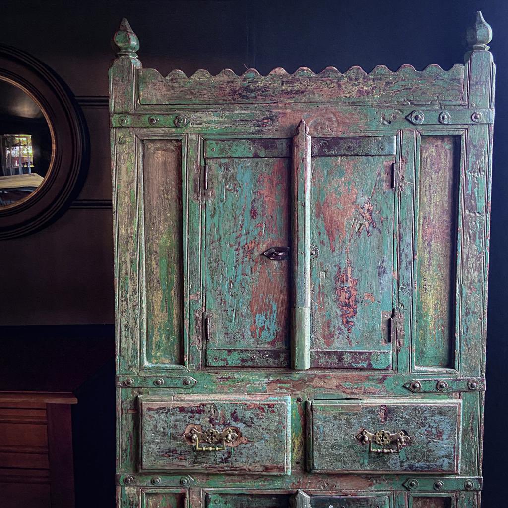 frog_vintage's tweet image. Drop into Vintage Frog this weekend for in store furniture exclusives. We’re loving the colours and textures on this new in store item. 

#vintagefrog #vintagefrogsurrey #texture #wood #antiques #furniture #antiquessurrey #eclecticinterior