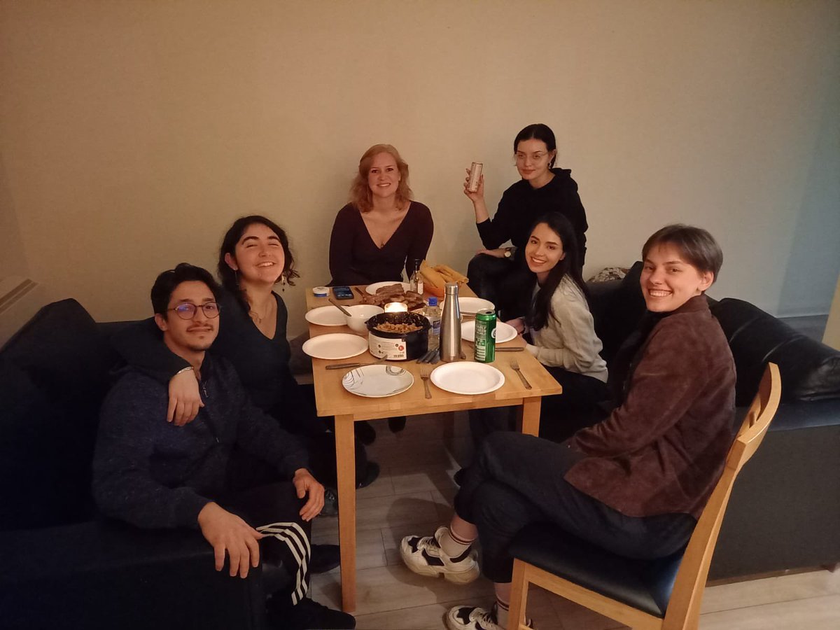 Jules_TUS's tweet photo. One of the best things about doing abroad is meeting people from many different cultures! Tonight, we’re mixing Ukrainian, Mexican, Italian, Moroccan and Danish where everyone brought a dish from their country 🍽️ 

@MajellaGolden @MarieMitchell17 #International https://t.co/cWcqyxo438
