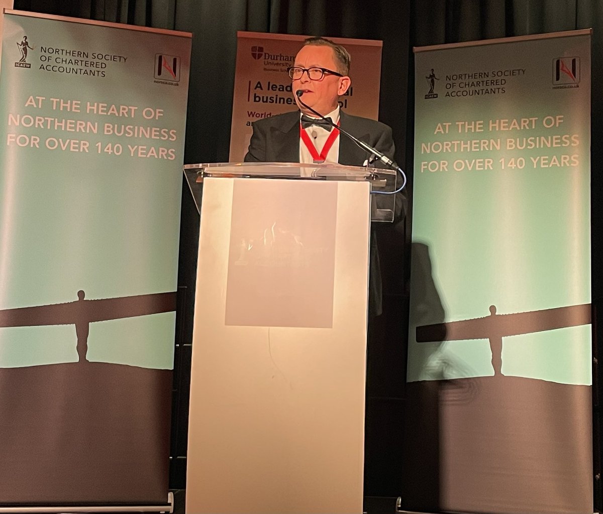Now Chris Soan, Deputy President <a href="/ICAEW_NorSCA/">ICAEW NorSCA</a> introduces the winners of the Northern Society Awards

#ICAEW #ICAEWintheNorth #NorSCADinner