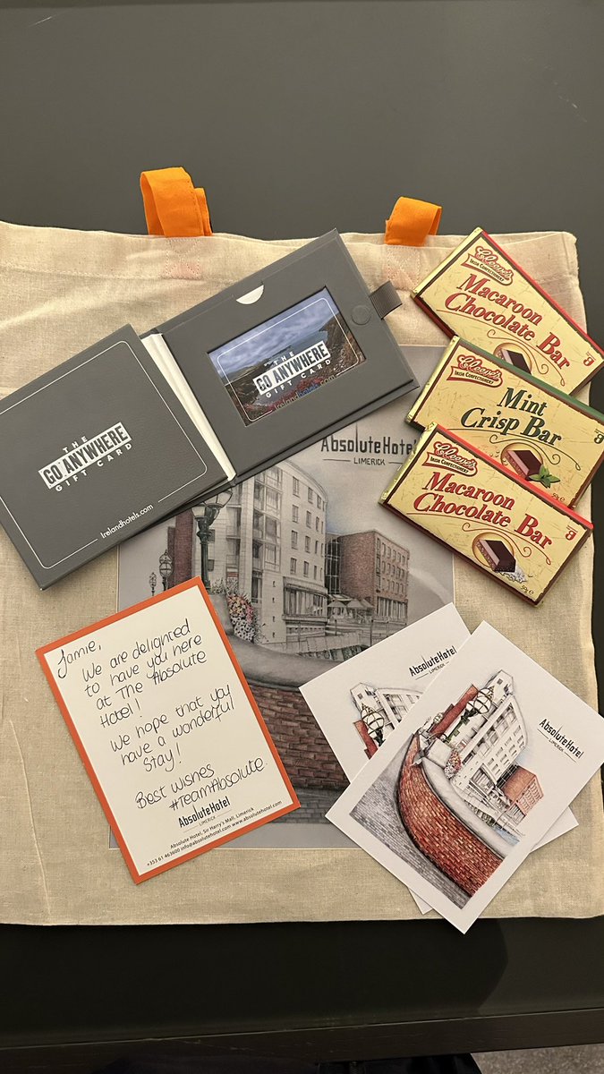 Jamie Ó Flannúra tweet media