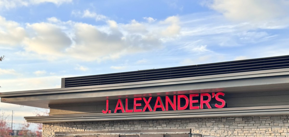 kazedragon's tweet photo. Every time I see this restaurant I always say @IJasonAlexander ‘s without fail. https://t.co/cBfSNtde5X