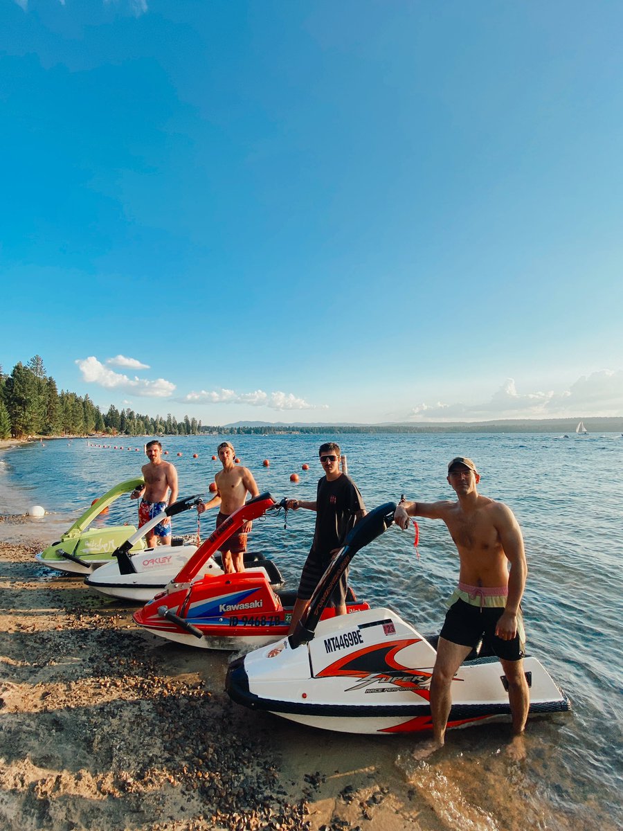 mcskibum's tweet photo. Slightly obsessed #superjet #standupjetski https://t.co/joHO2tkd1v