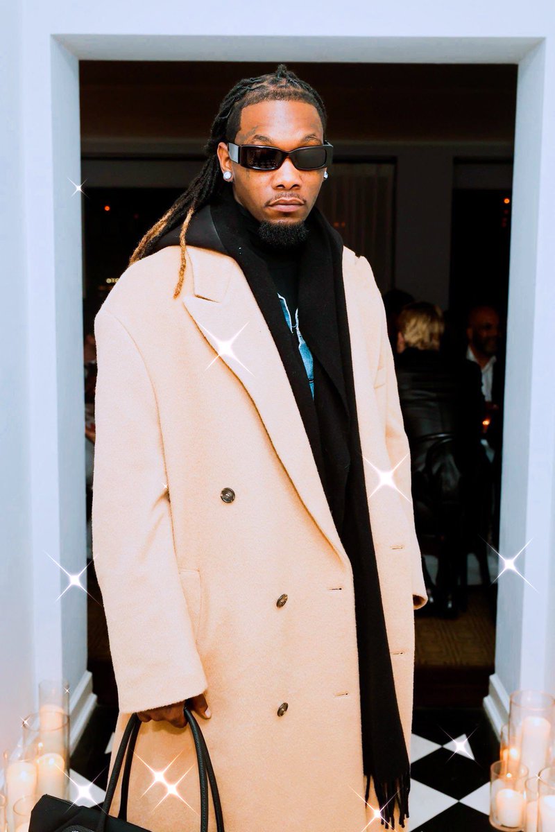 Offset participates in GQ's Men of the Year event. #GQMOTY 📱 : Edited with AirBrush App ✨: Filter Iceland of Texture Pack ⚡️: Creative: Sparkle > Twinkle. #airbrushapp #offset