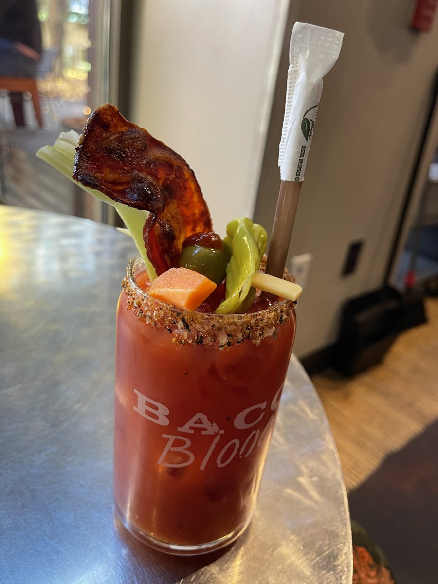 HootieMcOwlface's tweet photo. 🥓 Hey @ericdresh, be sure to check out @BaconBoise the next time you’re in #Idaho. 😋

🧀 Papa’s Poutine was an amazing start to my day. 🥔 https://t.co/G347vLpGZD
