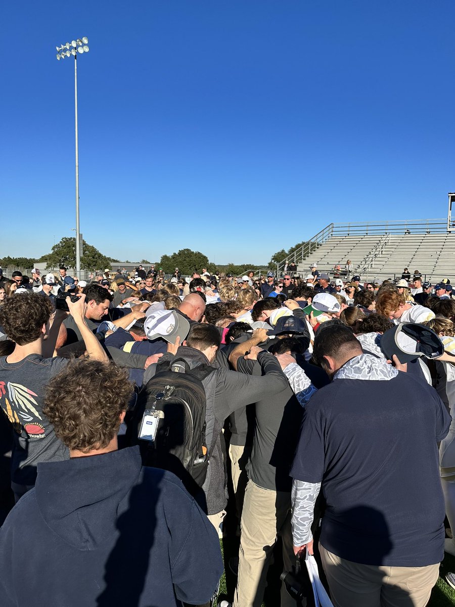 WHAT. A. GAME. Regents closes out a big Semi-Final game 34-7 over a tough Second Baptist! Your Regents Knights are STATE BOUND!