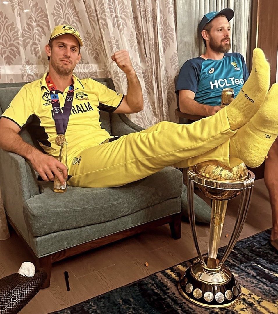 Australian cricketer Mitchell Marsh has stirred controversy with a post-World Cup celebration photo showing him with both legs resting on the trophy

#MitchellMarsh | #Worldcupfinal2023 | #WorldCupFeverWithDNA | #DNAUpdates |