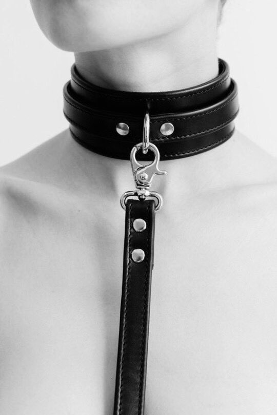 dreams_owner's tweet photo. A nice collection of collars, puts me in my happy place🖤 https://t.co/24G96xc3j2