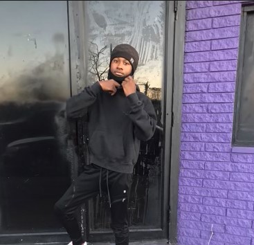BaltCoPolice's tweet photo. #CriticalMissing 16-year-old Marquise Montate (5'6,100lbs). Last seen in the Parkville area on 11/23/2023 at 2:00 p.m. wearing a black hoodie, black sweatpants and a Nike ski mask. Anyone with information is requested to call 911 or 410-307-2020. #PleaseShare #BCoPD https://t.co/kGYmC2i0lE