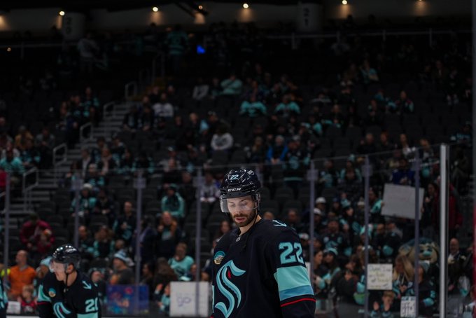 Photo of Oliver Bjorkstrand during warmups