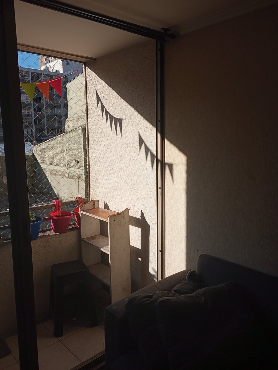 Nachoberto's tweet photo. Le saqué una foto a mi balcón y no sé por qué son tan pesados con ella https://t.co/IA2GViGAfU
