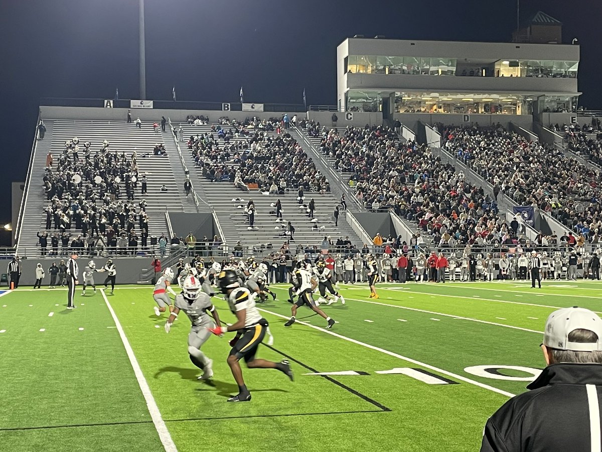 justinwterry's tweet photo. Congratulations to the Forney High School Jackrabbits! 5A Regional Finalists! So proud of our students and staff on a Big 61-40 win. #forneyfamily @CoachFleen https://t.co/uxSiRFf2C4