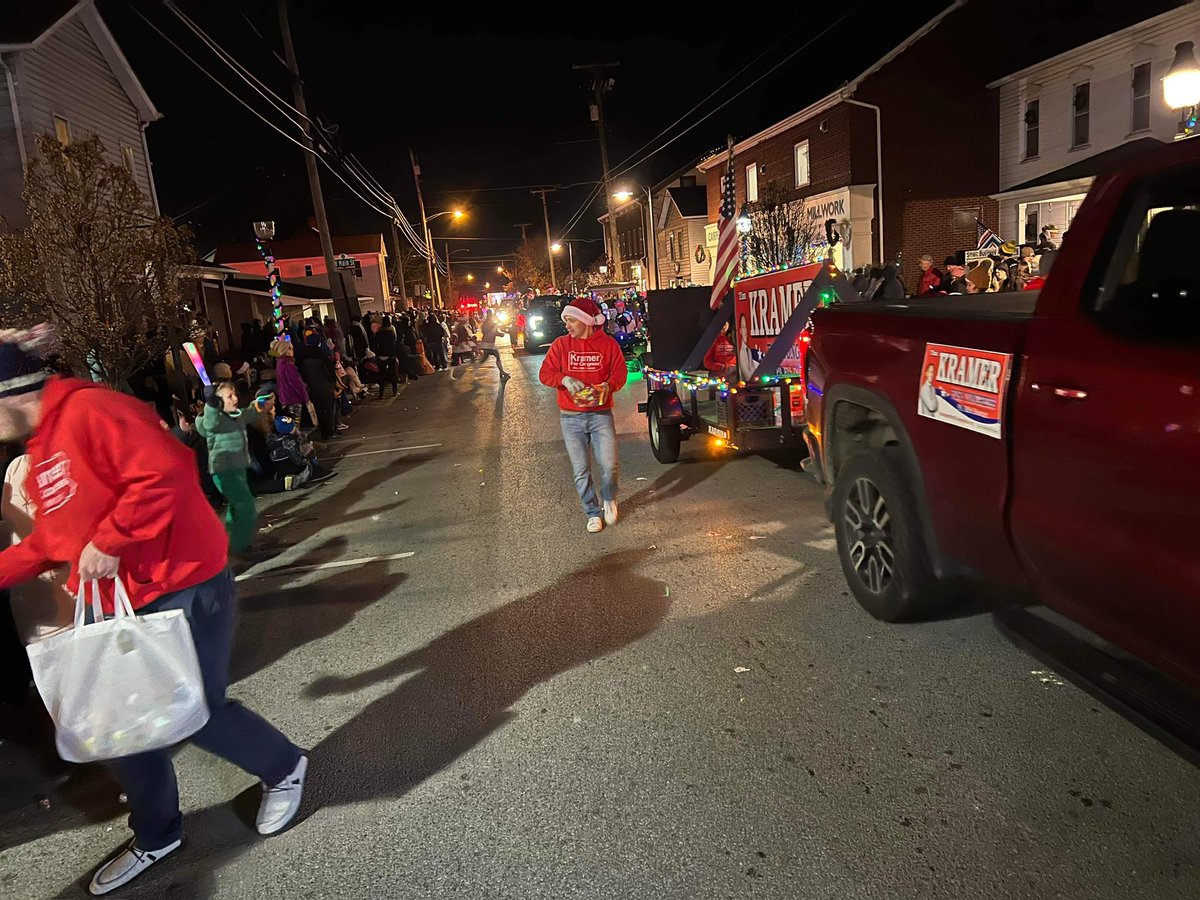 Thank you, Saxonburg! We had a great time kicking off another weekend of holiday fun! 

Be sure to look out for us tomorrow at the Butler Parade! 

#ErieCounty #Election2024 #ButlerCounty #LawrenceCounty #VenangoCounty #MercerCounty #RepublicanNomination #CD16 #CrawfordCounty