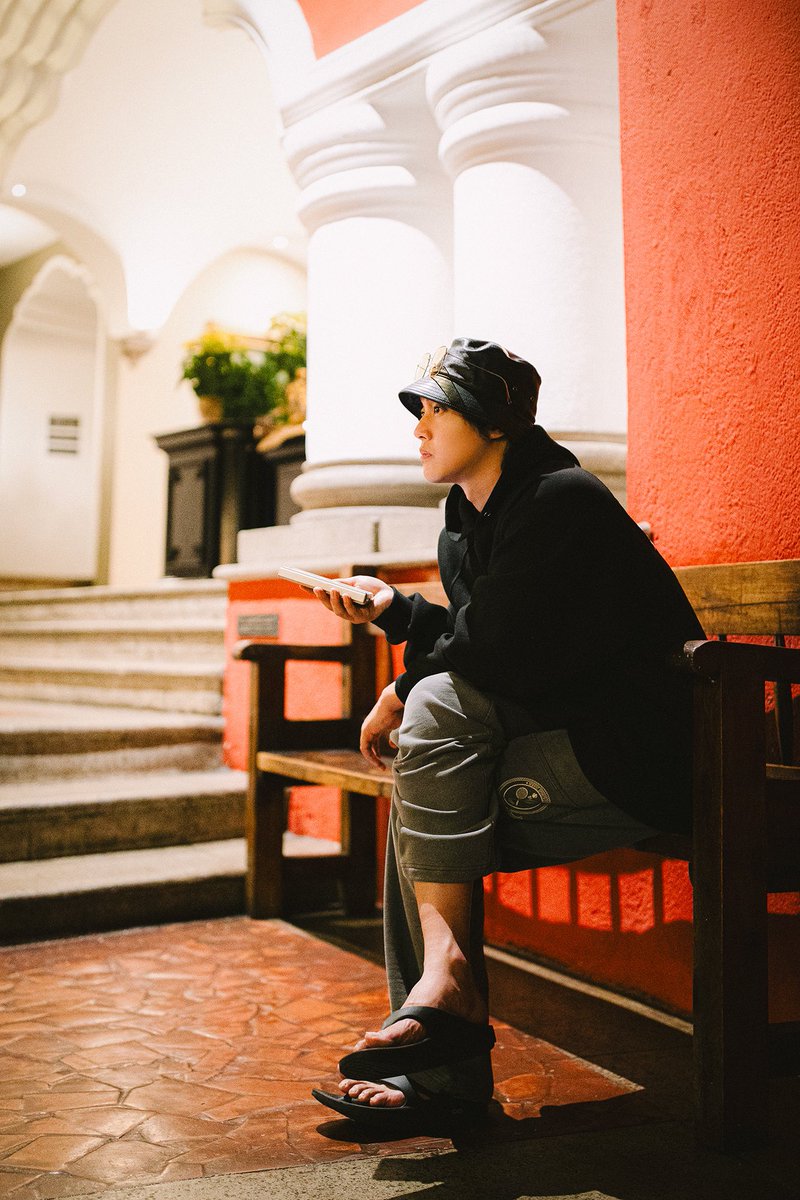 khj_heneciatwt's tweet image. 생각보다 하루 늦게 Guatemala에 도착했습니다.
처음 와본 Guatemala인데 많은 HENECIA 분들께서 마중 나와 주셨습니다.
하늘이 엄청 많고 Guatemala의 밤하늘은 고요하고 맑네요. 호텔을 둘러보니 어느덧 12월이 다가왔음을 느끼게 되었습니다.
한국에서는 보름달이 뜨면 보름달에게 소원을 빌면…