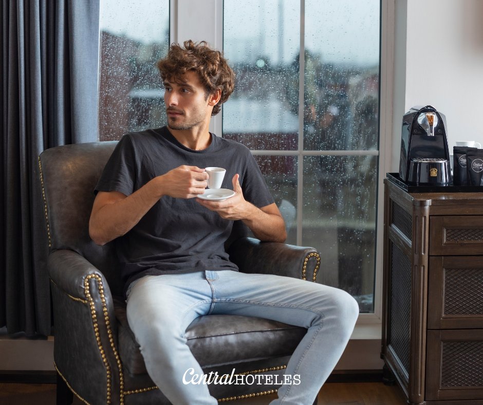 El escenario perfecto para un día lluvioso.

Reserva en:
centralhoteles.com

#CentralHoteles #HotelCDMX #CentroHistorico #CentroHistoricoCDMX #TuPlanPerfecto #EncuentraTuLugar #ViveMéxico #MexicoCity #Viajeros #Hotel #Relax #Travelgram #Travel #Hotellife #Travelers