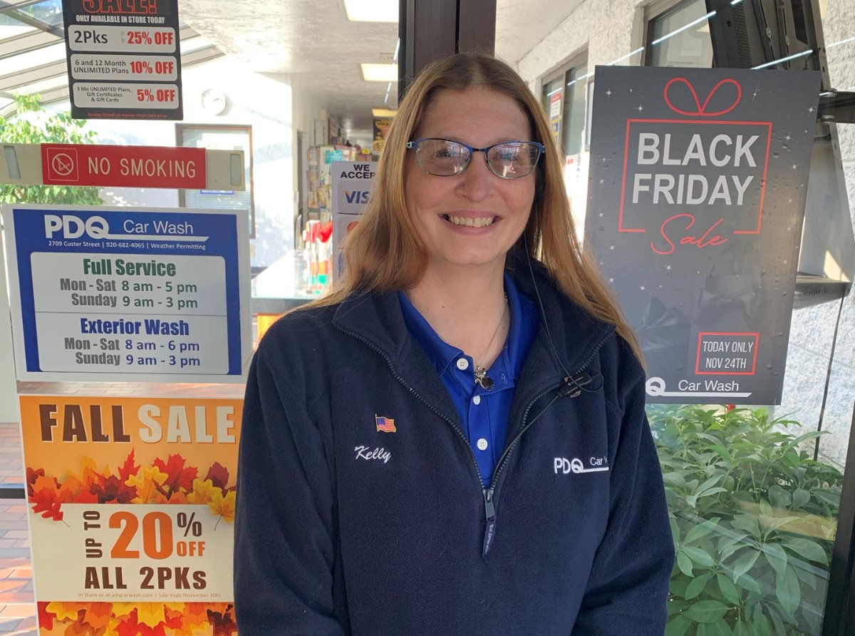 PDQCarWash's tweet photo. Only 2 hours left to get our IN-STORE ONLY Black Friday Deals! 

Up to 25% OFF 2PKS 
10% OFF 6 &amp; 12 Month Unlimited Plans
5% OFF 3 Month Unlimited Plans, Gift Cards, and Certificates!

Visit today! (Picture taken at our Manitowoc Store ) 📸
#Manitowoc #pdqcarwash #blackfriday https://t.co/IvSxZgQ88v