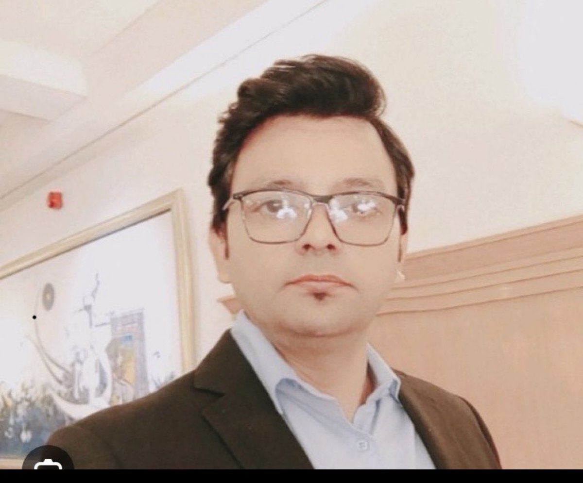 mqmchicago1's tweet image. One of the renowned journalist @AliSarwarAnchor, got illegally abducted from his residence in #KHI by #LEAs. We demand for his early release and explanation.
@officialnews360 @hani_kinza 
#ReleaseAliSarwar 
@HRCP87 @ICJ_org @HamidMirPAK @State_SCA @hrw @pressfreedom