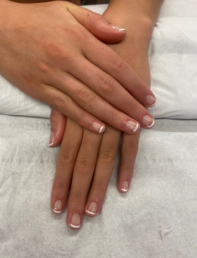 OrlaHerbert's tweet photo. My first set of french polish done in the beauty rooms at TUS 💅 #nails #beauty @MajellaGolden @TUS_BH @tus_spa https://t.co/rjFETKYnjK
