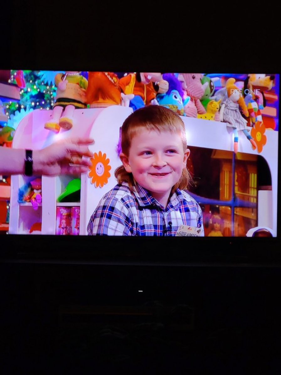 Fats83's tweet image. #LateLateToyShow

He was class!