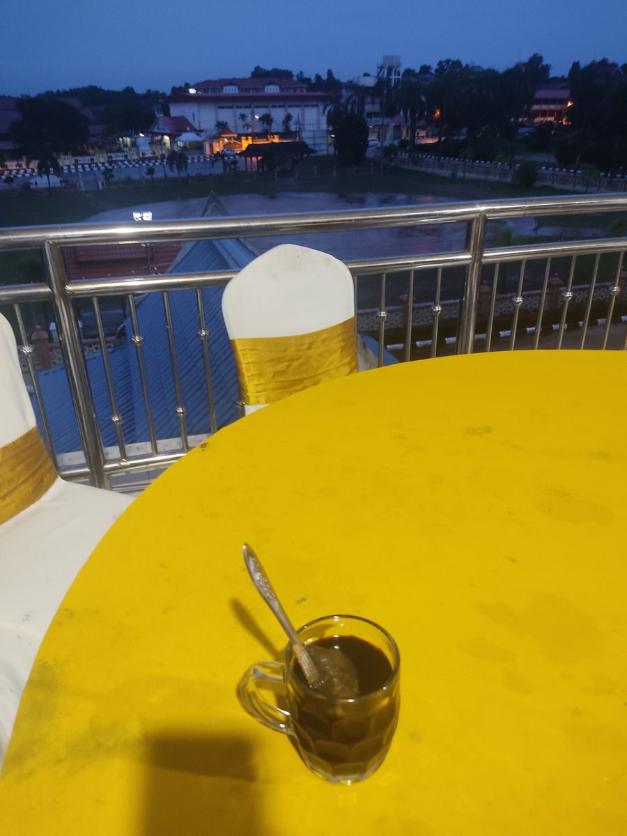 Kem3y's tweet photo. Kopi o surrr.. https://t.co/TROCKKSzr6