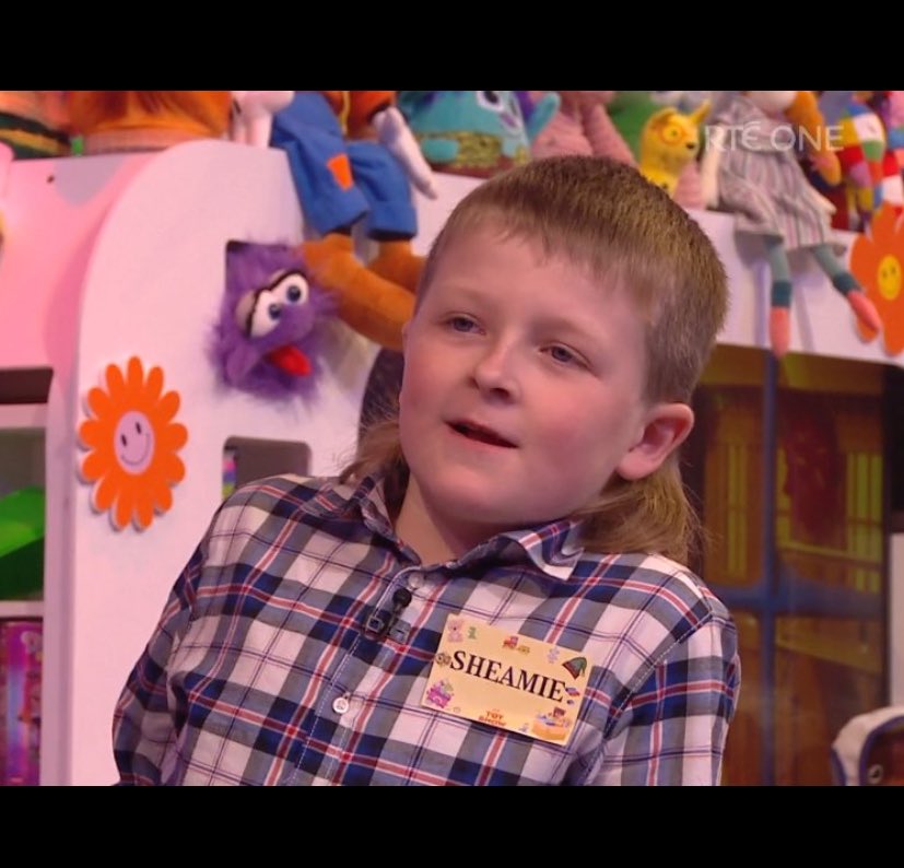 AlisonEaton_'s tweet photo. I can predict the future  #LateLateToyShow https://t.co/5vOlyfM6PR