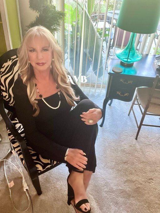 Thanksgiving memories! it was a great day and dinner out with an old friend. https://t.co/xTzWTZ7Cqb<a href="/tag/cam"class="tags"><span>#cam</span></a><a href="/tag/centralflorida"class="tags"><span>#centralflorida</span></a><a href="/tag/fmty"class="tags"><span>#fmty</span></a><a href="/tag/adventuress"class="tags"><span>#adventuress</span></a><a href="/tag/naug"class="tags"><span>#naug</span></a>