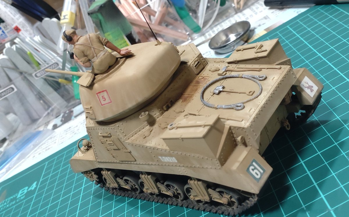 plamon1014's tweet photo. タミヤ 1/35イギリス陸軍M3グラントMkⅠ中戦車の完成です
MMシリーズ初期のプラモだけあって制作は隙間が出来たり、かみ合わせが難しい所が有り苦労しました
塗装は迷彩無しのデザートイエローの基本塗装のみです
＃タミヤ ＃プラモデル #M3グラント https://t.co/jI4UMfN8G7
