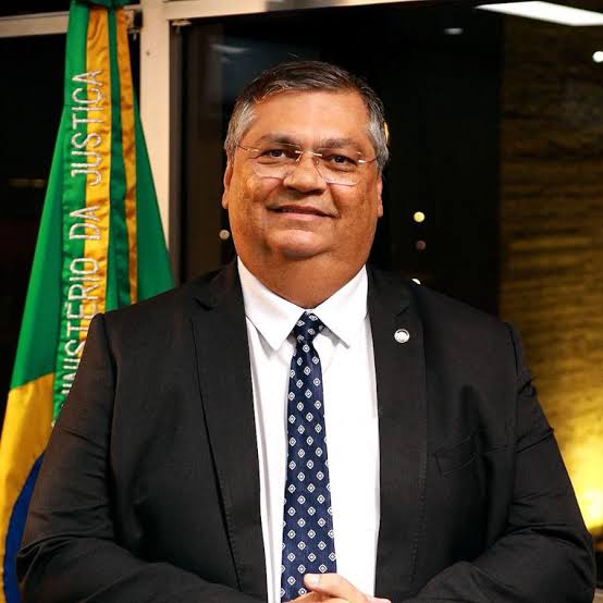 Flávio Dino será indicado pelo Presidente Lula nos próximos dias ao cargo de Ministro do Superior Tribunal Federal! Lula vai precisar ter um homem de confiança como Dino no STF, mais uma vez acredito que o Presidente acerta na sua indicação, pois os parlamentares do Senado e da