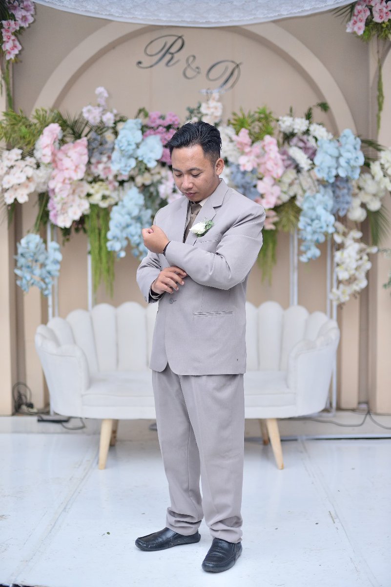 rara_oop tweet picture