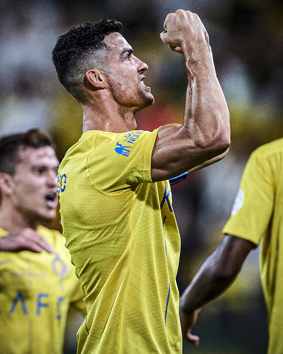 MichaelEtim_Esu's tweet photo. CRISTIANO RONALDO THAT WAS INSANE 🤯 https://t.co/eqz5UrqNL5