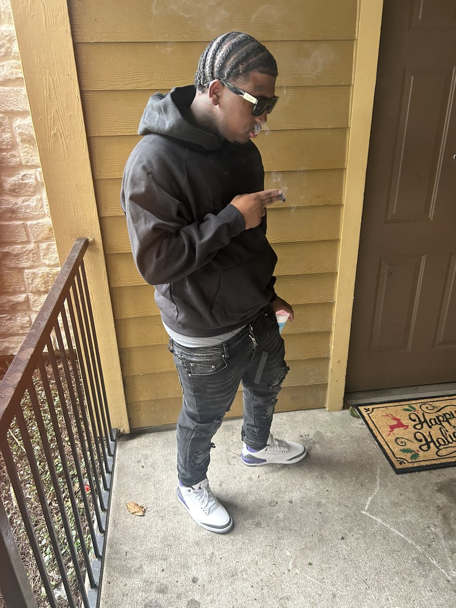 JmGPaythafee's tweet photo. Got big pull in my hood nigga https://t.co/xJUmGabUvB