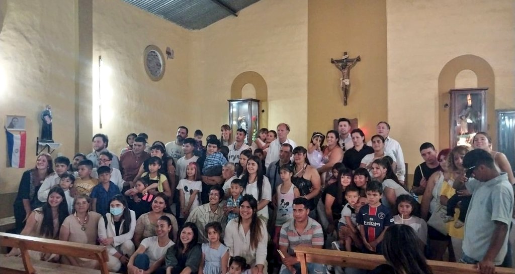 cebordon's tweet image. Fiesta en el cielo!! Todos los años somos puente para que muchas familias de nuestros programas tengan su bautismo. Hoy será otro gran día que quedara grabado para siempre en nuestros corazones! #desdelapanza