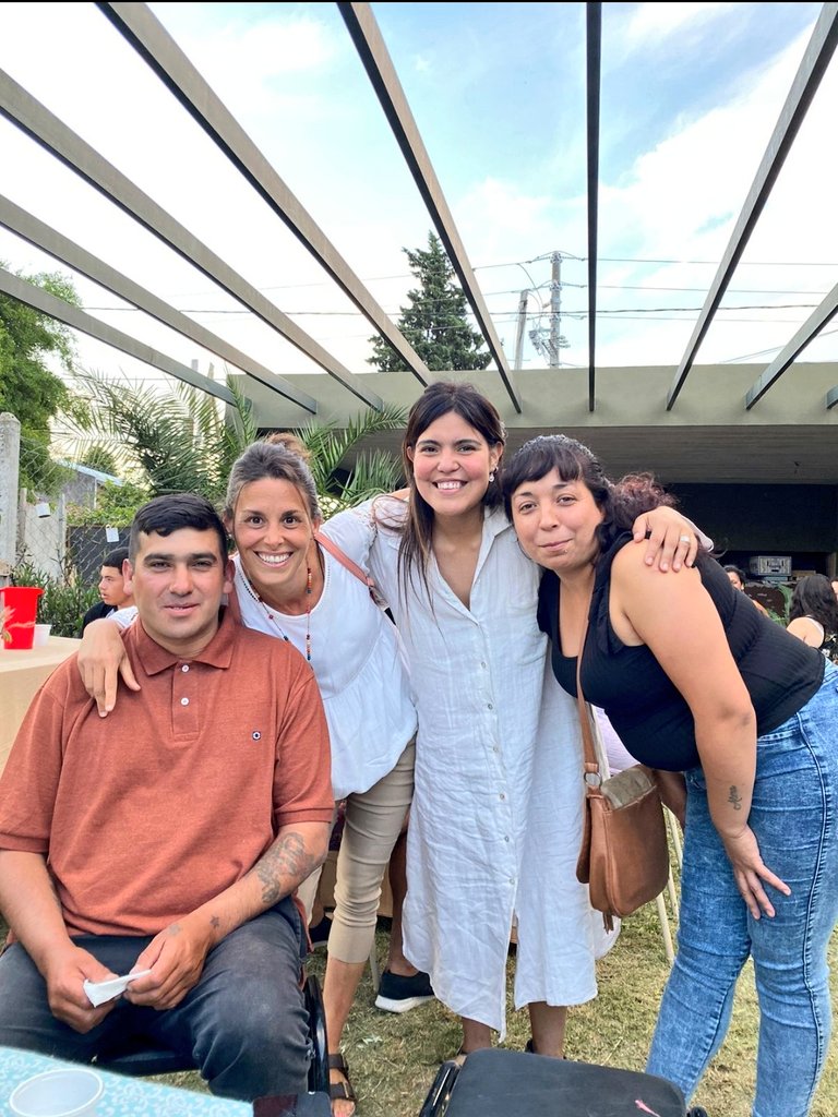 cebordon's tweet image. Fiesta en el cielo!! Todos los años somos puente para que muchas familias de nuestros programas tengan su bautismo. Hoy será otro gran día que quedara grabado para siempre en nuestros corazones! #desdelapanza