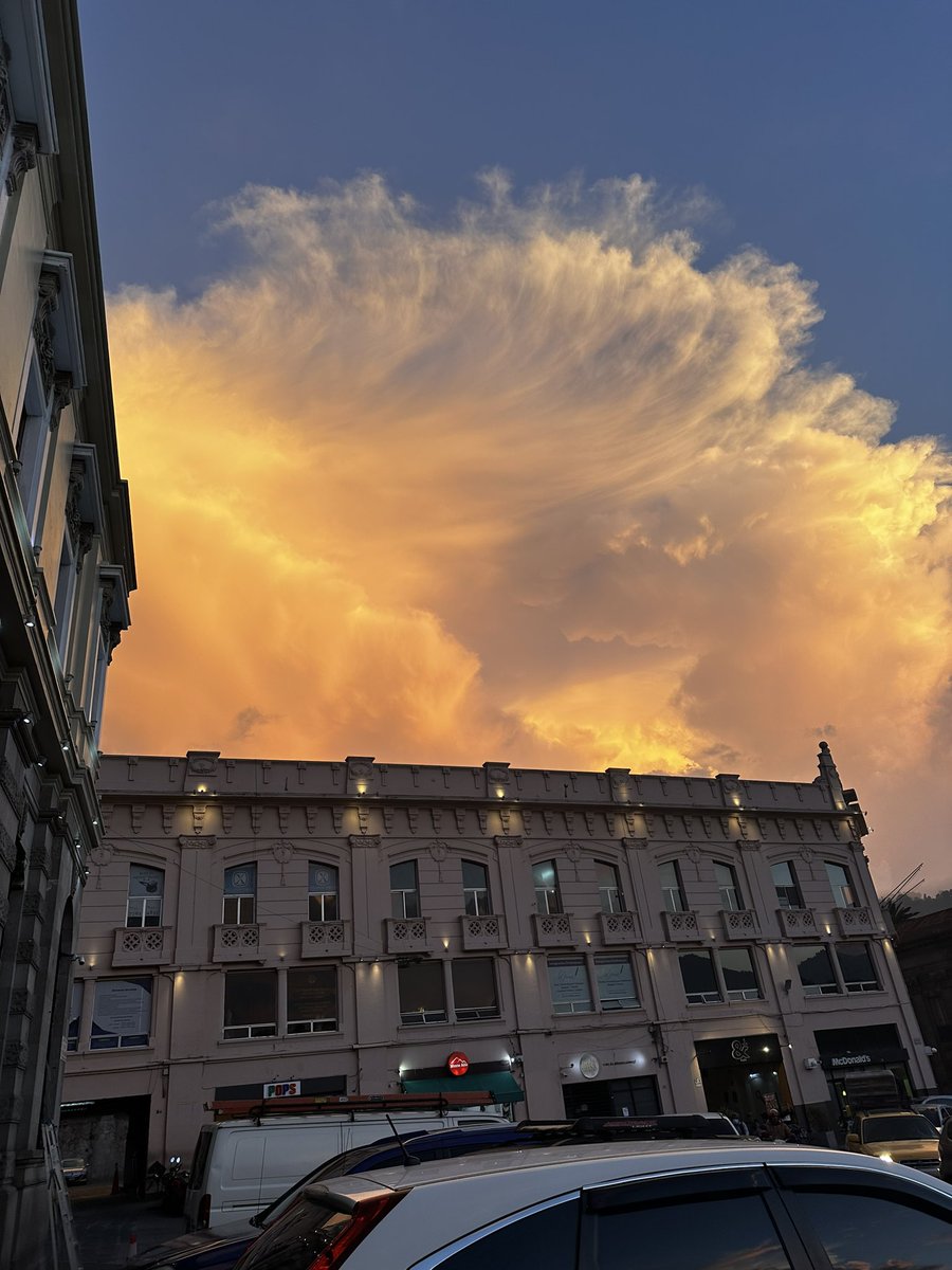 manedd_'s tweet image. Se las dejo, bai.