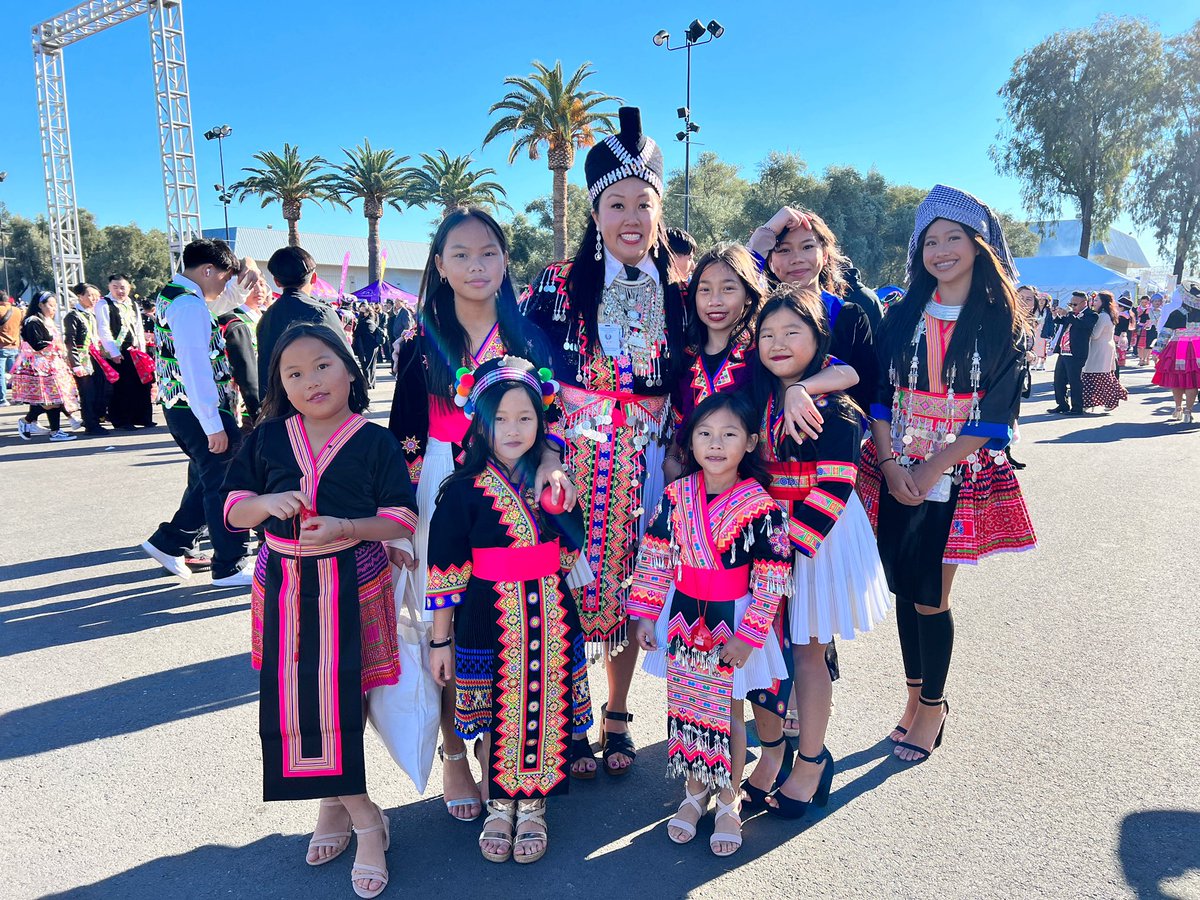 MaiForUs's tweet photo. What a beautiful Friday in Sacramento to celebrate #HmongNewYear! 1 day down, 2 more to go — we’ll see you bright and early tomorrow morning from 9am to 2pm at Cal Expo! #HmongIsBeautiful #HeartAndHustle #NyobZooXyooTshiab https://t.co/7OwlsJ6sdG