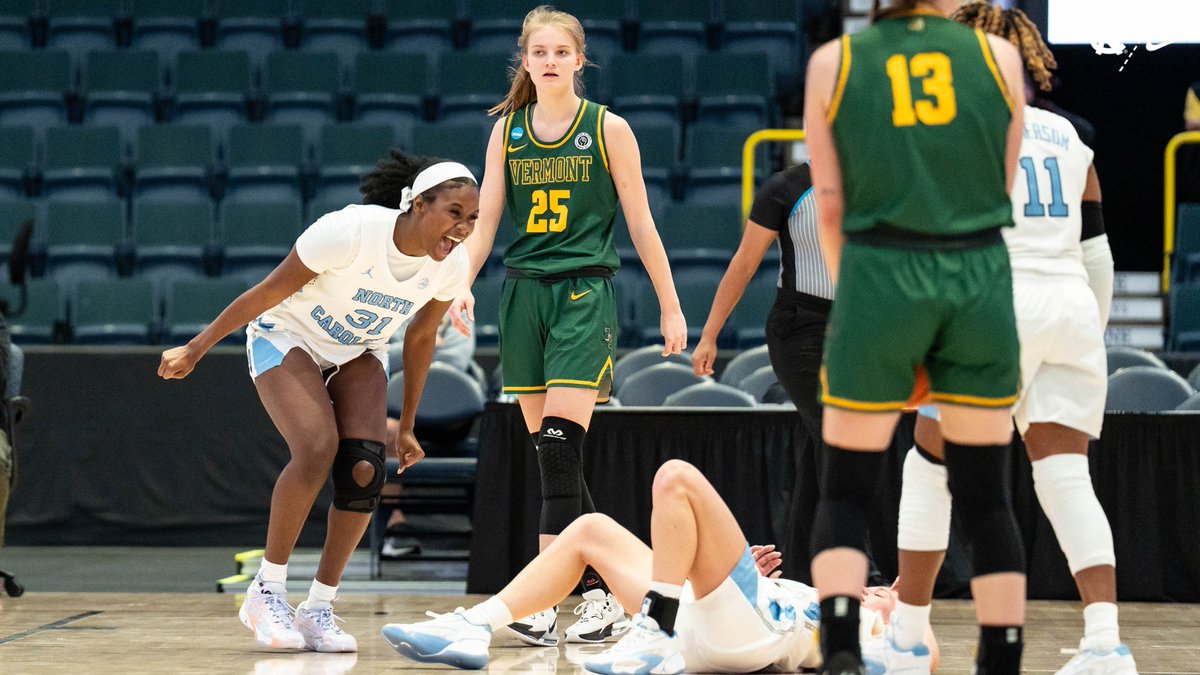 uncwbb's tweet photo. Fire at the finish 🔥

#GoHeels | #InPursuit | @GCShowcase https://t.co/R395uYb6jO