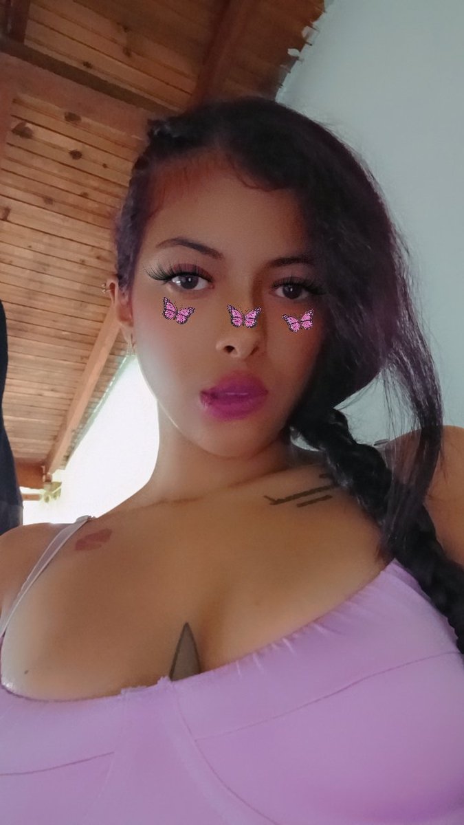 LauraCastr933's tweet photo. A salir hoy 🥳🥳💜💜 https://t.co/BFzzyKmDi6